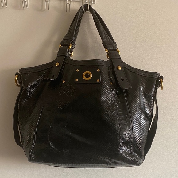 Marc Jacobs Black Embossed Shoulder Bag - Picture 1 of 5